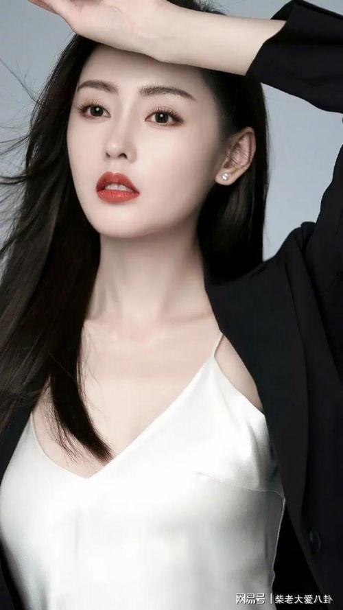 张天爱李现最新爆料,甜蜜互动引粉丝尖叫，剧情走向再掀热议  第3张